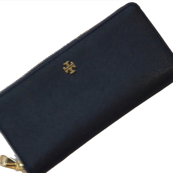 Tory Burch Handbags - Tory Burch Continental Wallet Wristlet